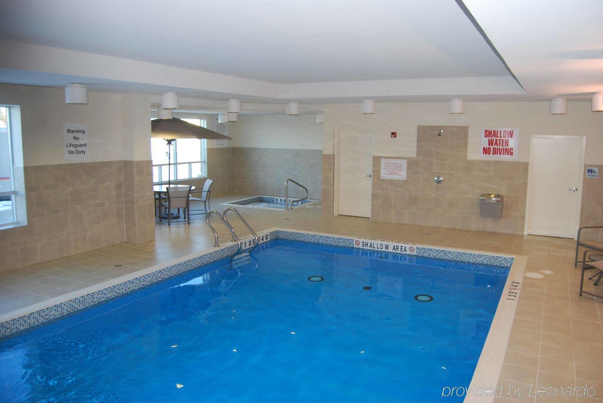 Holiday Inn Express & Suites New Liskeard Zewnętrze zdjęcie